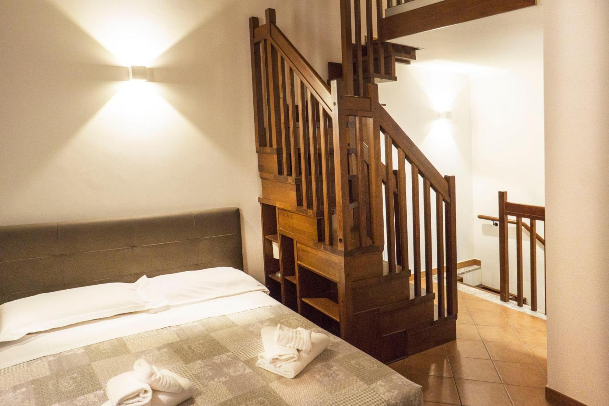 Tina House - Il Cortile Nel Centro Storico Di Taormina 아파트 외부 사진