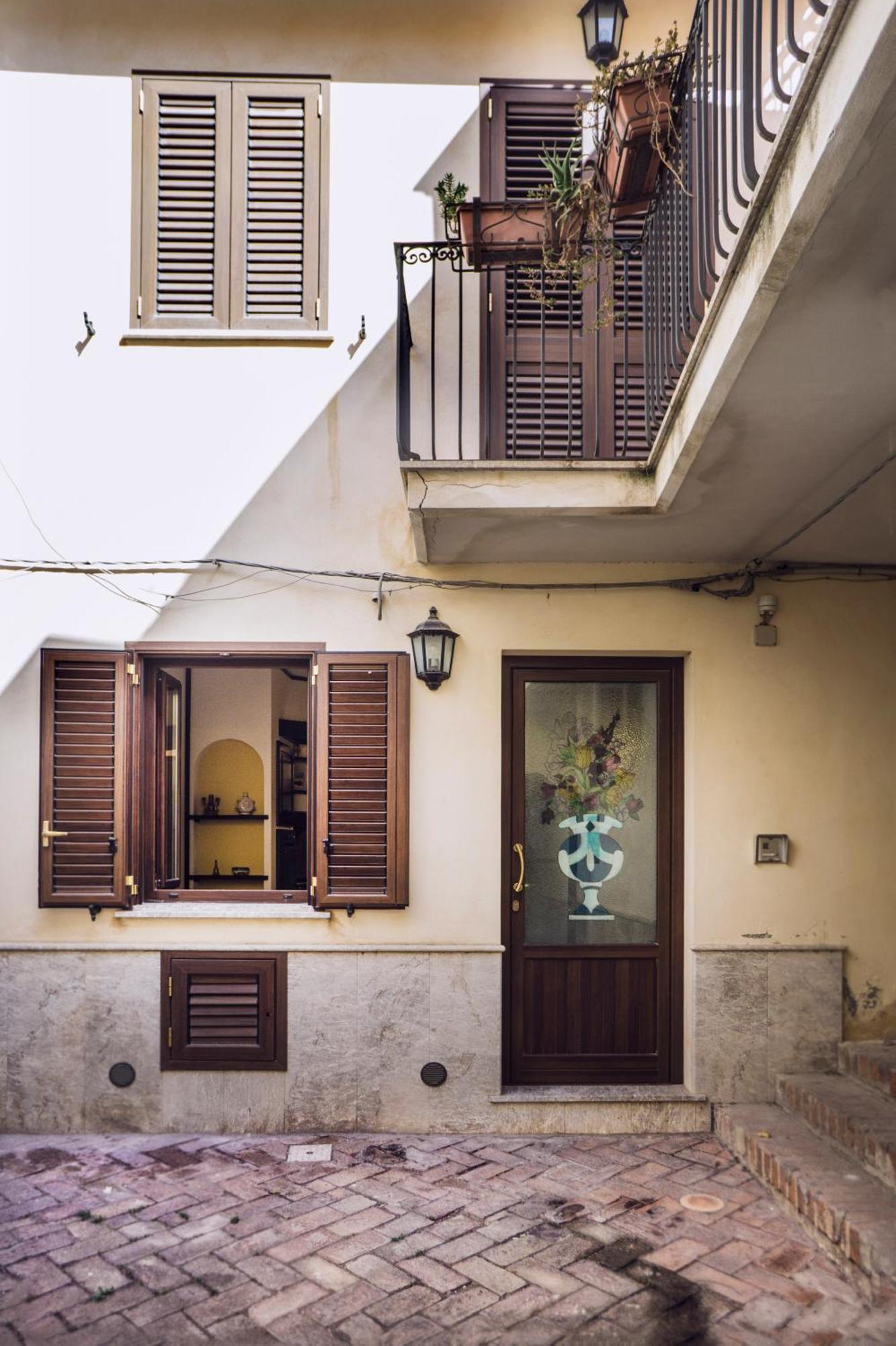 Tina House - Il Cortile Nel Centro Storico Di Taormina 아파트 외부 사진