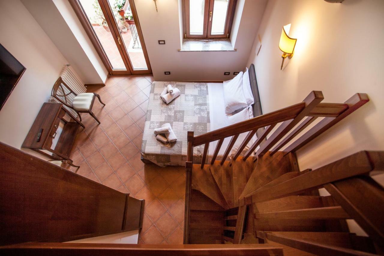 Tina House - Il Cortile Nel Centro Storico Di Taormina 아파트 외부 사진
